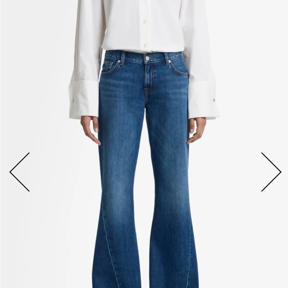 7 For All ManKind - Slim Illusion Twister Seam Spencer Flare - Picture 2 of 4